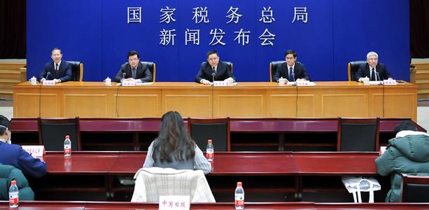 國家稅務(wù)總局啟動(dòng)“春風(fēng)行動(dòng)”，推行全國統一的“首違不罰”